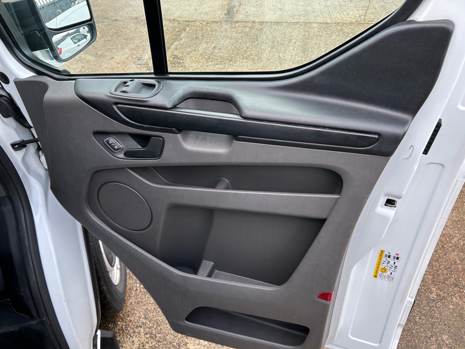 Used Ford Transit Custom 2019 for sale - 76734608: Photo 8