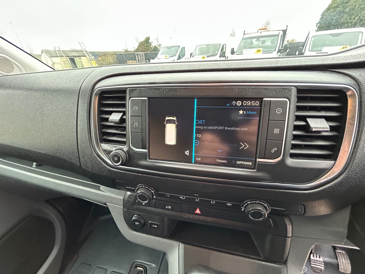 Used Peugeot Expert 2020 for sale - 76402154: Photo 13