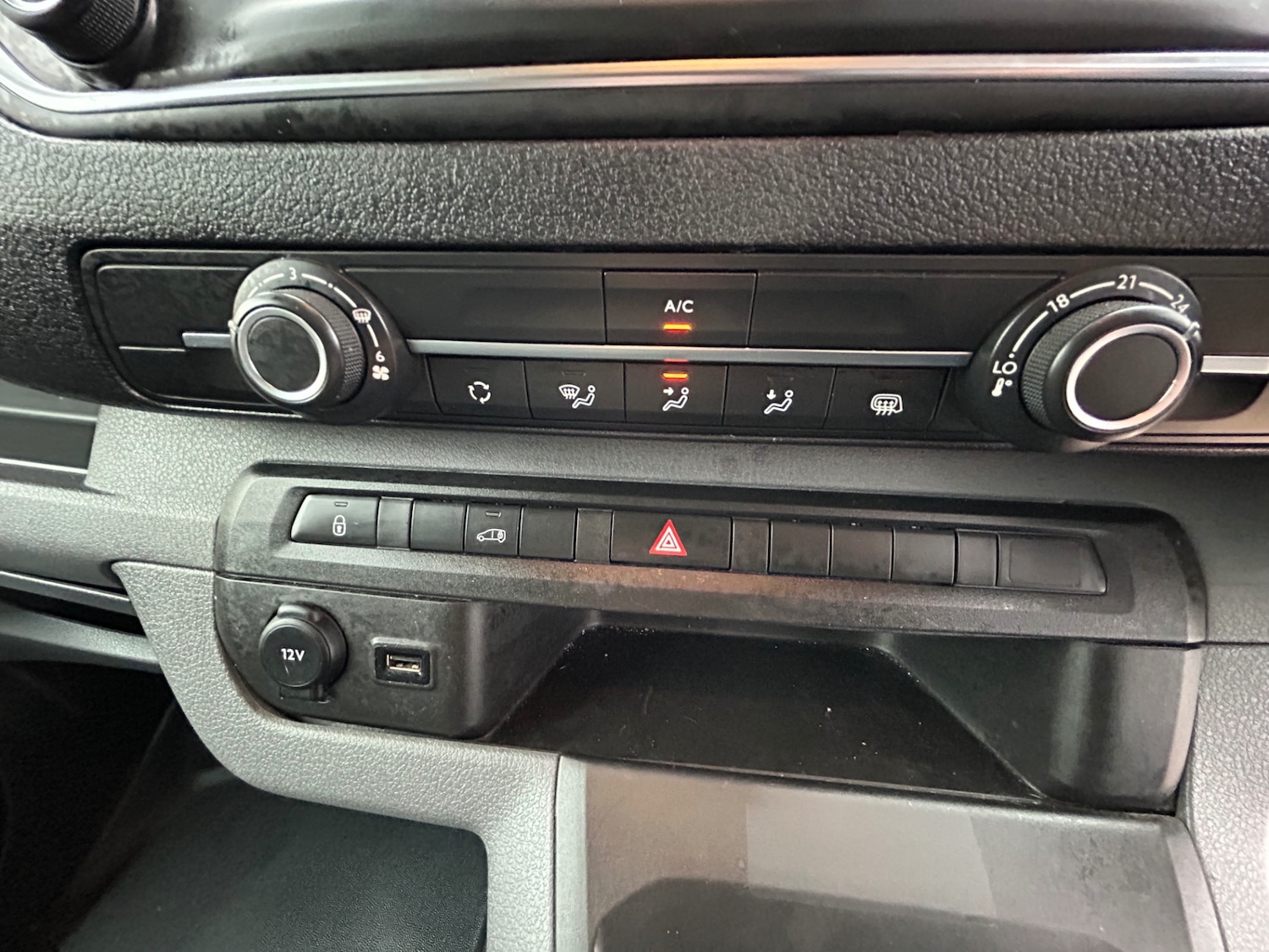 Used Peugeot Expert 2020 for sale - 76402154: Photo 14