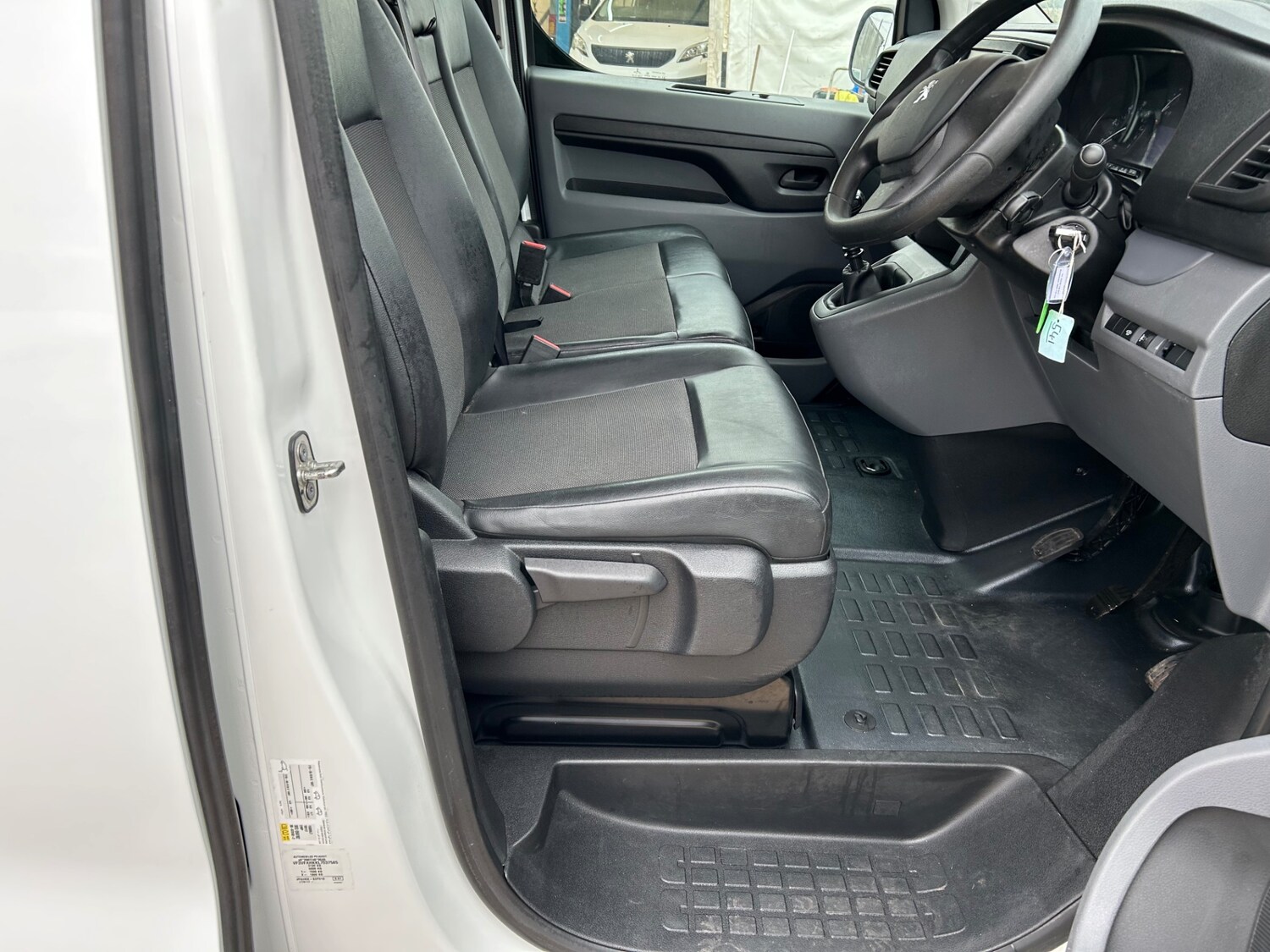 Used Peugeot Expert 2020 for sale - 76402154: Photo 8