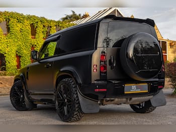 Used Land Rover Defender 90 2023 for sale - 79676809: Photo