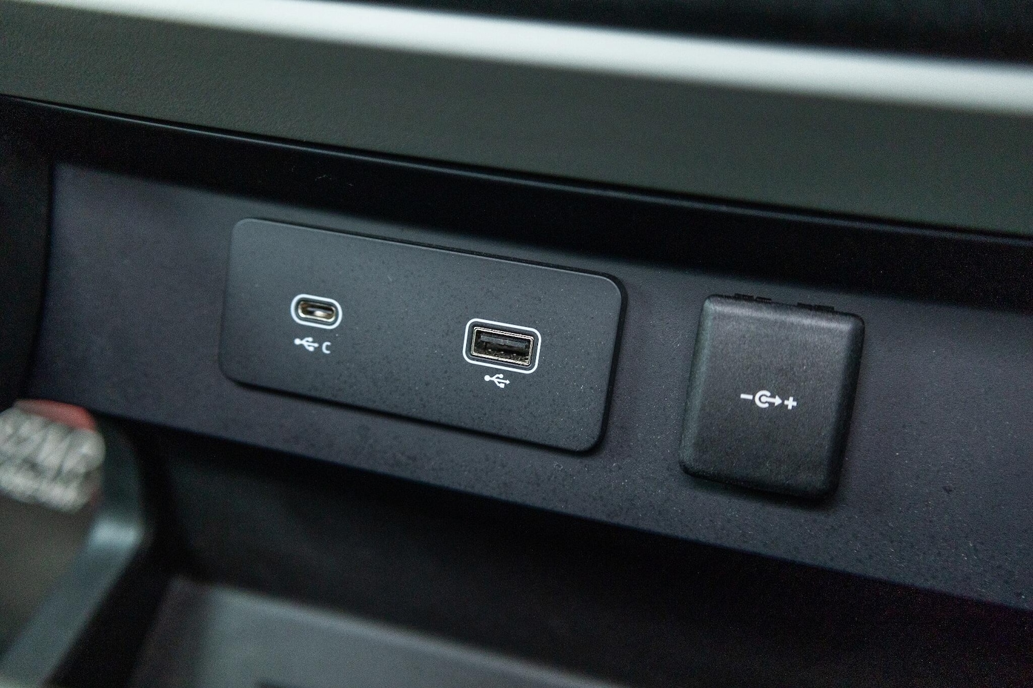 Used Land Rover Defender 2024 for sale - 77376870: Photo 10