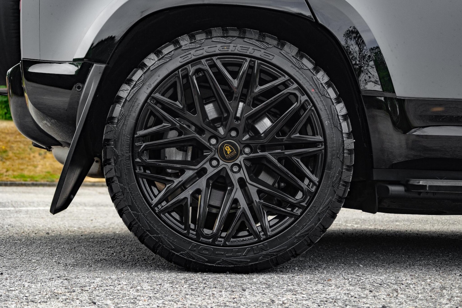 Used Land Rover Defender 2024 for sale - 77376870: Photo 30