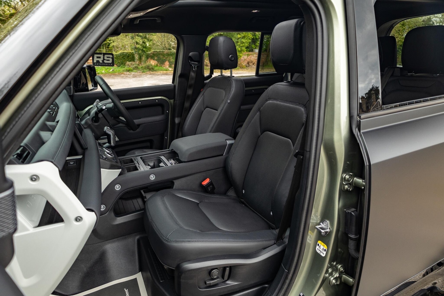 Used Land Rover Defender 2023 for sale - 78185644: Photo 39