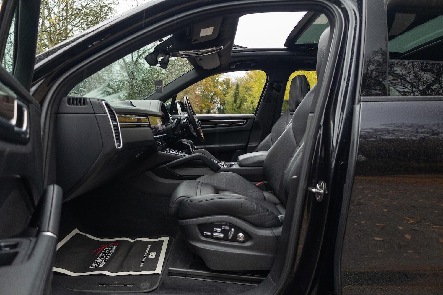 Used Porsche Cayenne 2019 for sale - 76996195: Photo 27