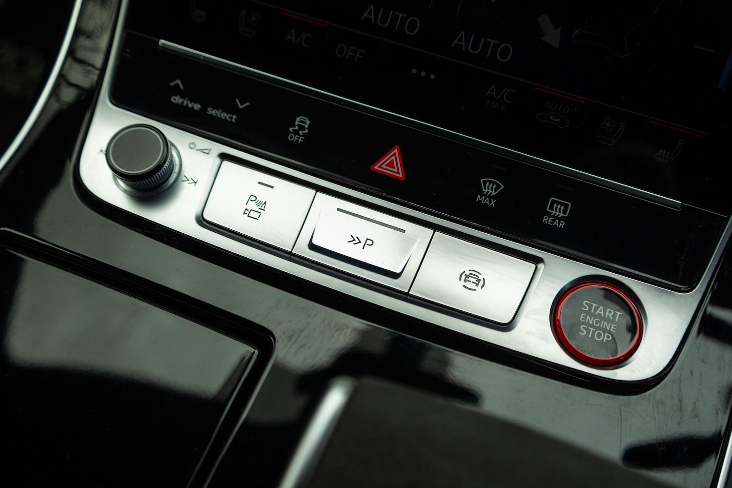 Used Audi RS Q8 2023 for sale - 76584703: Photo 26