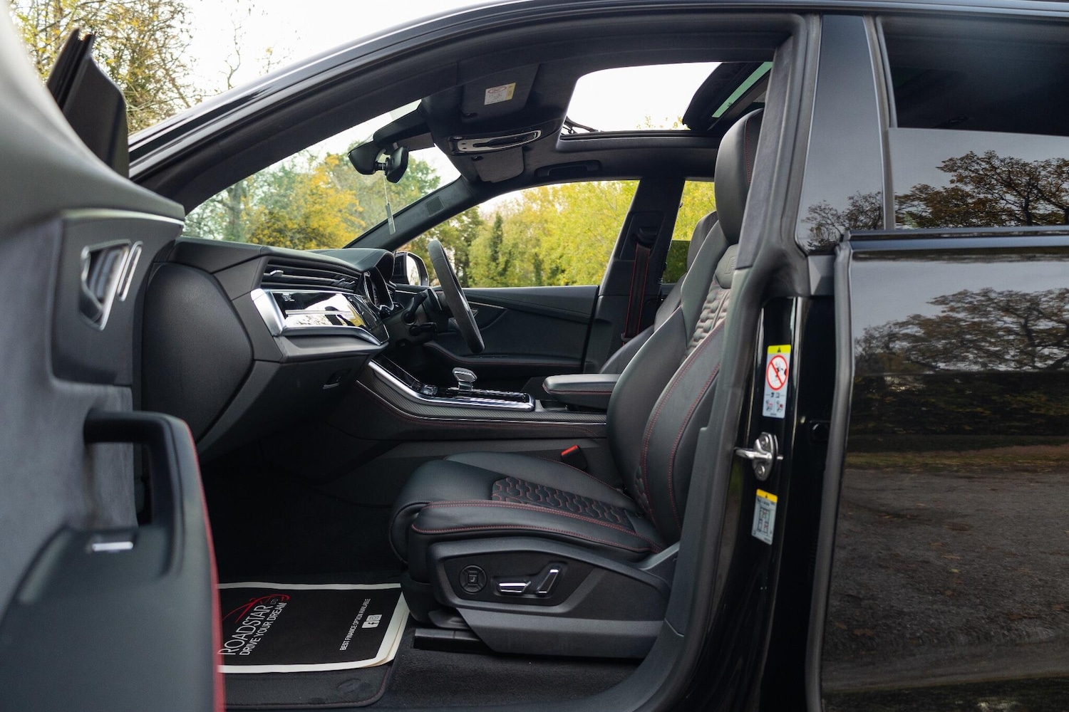 Used Audi RS Q8 2023 for sale - 76584703: Photo 39