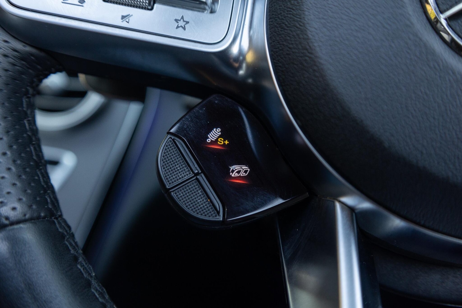 Used Mercedes-Benz C Class 2019 for sale - 76633879: Photo 25