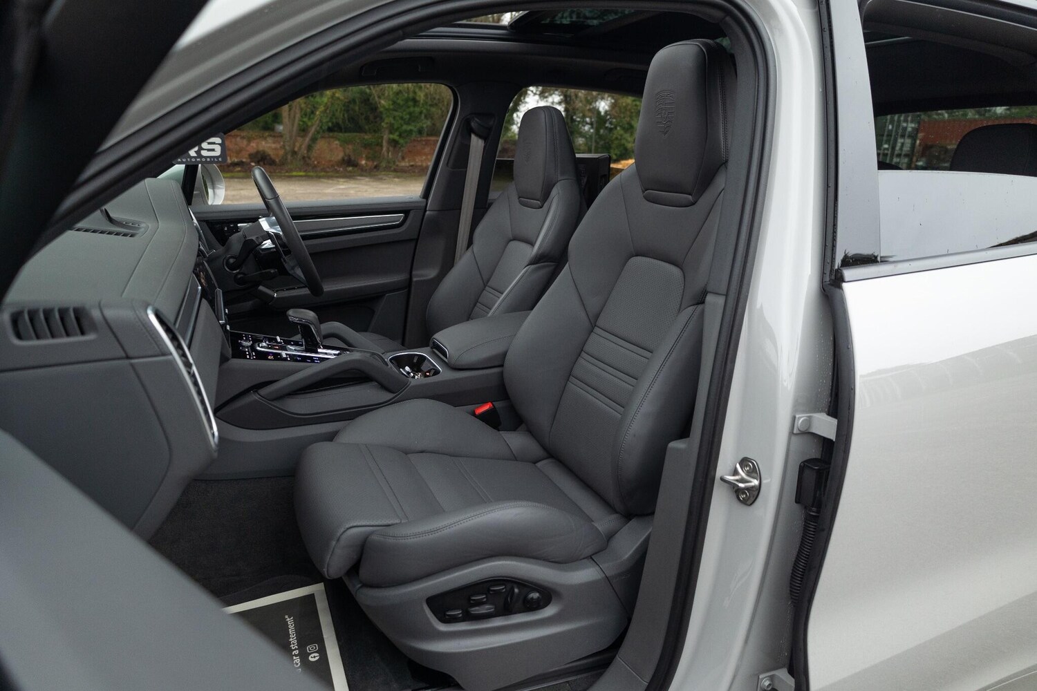 Used Porsche Cayenne 2023 for sale - 77253992: Photo 37