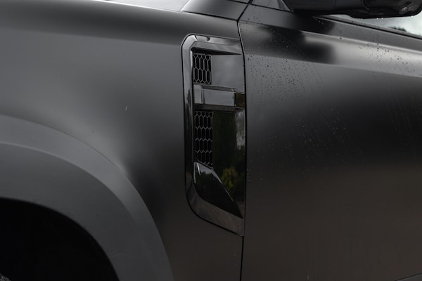 Used Land Rover Defender 110 for sale - 75459190: Photo 11