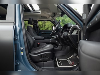 Used Land Rover Defender 110 2020 for sale - 75459190: Photo