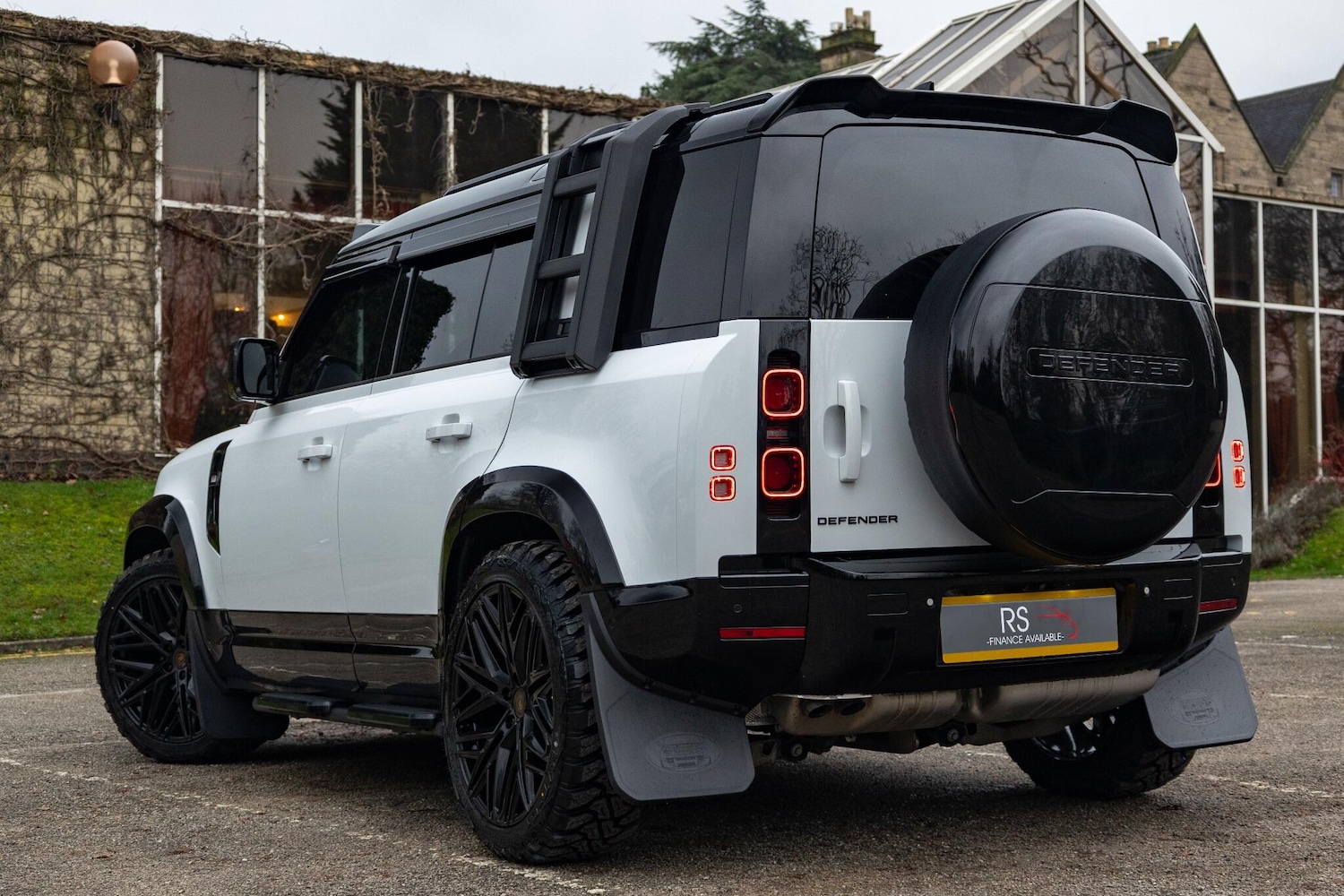 Used Land Rover Defender 2025 for sale - 77039850: Photo 10