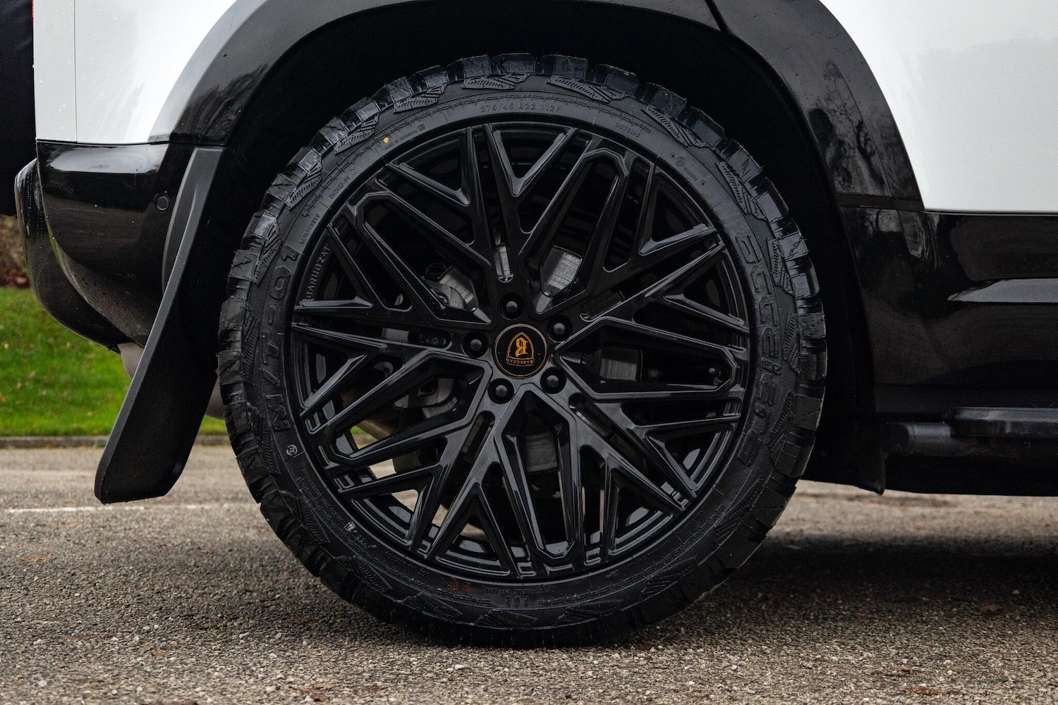 Used Land Rover Defender 2025 for sale - 77039850: Photo 30