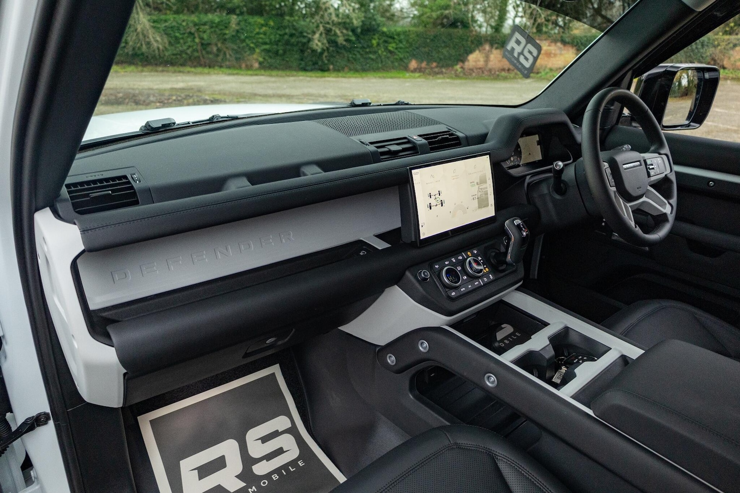 Used Land Rover Defender 2025 for sale - 77039850: Photo 8