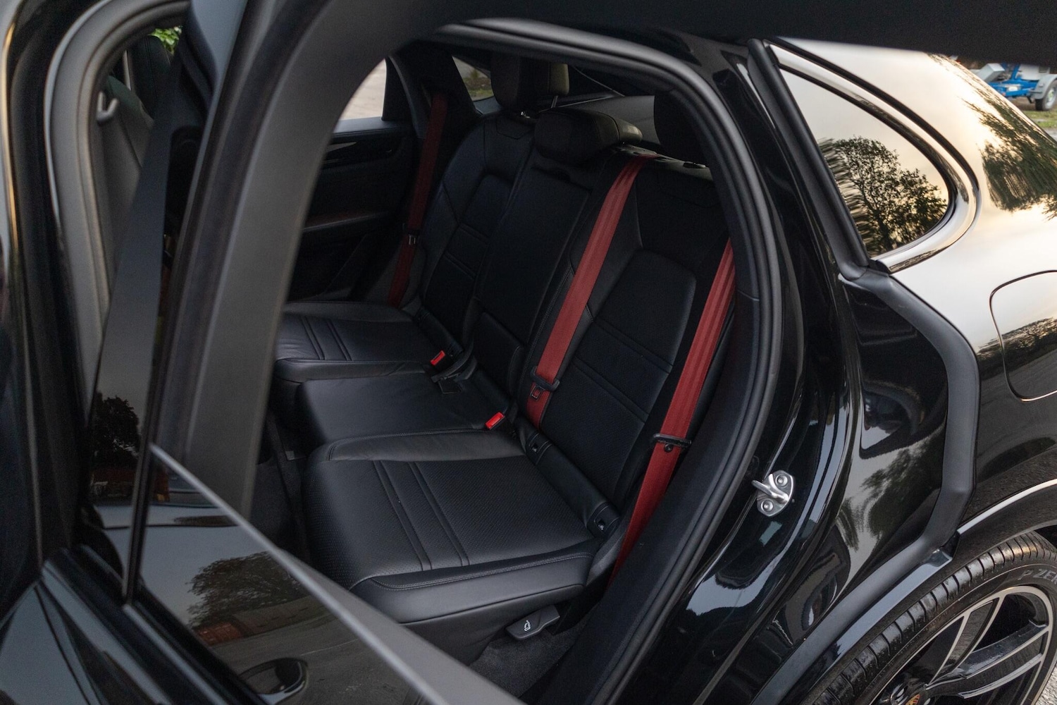Used Porsche Cayenne 2023 for sale - 76042952: Photo 10