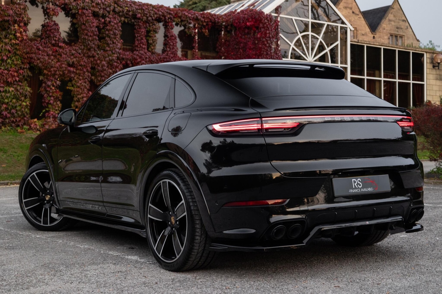 Used Porsche Cayenne 2023 for sale - 76042952: Photo 11