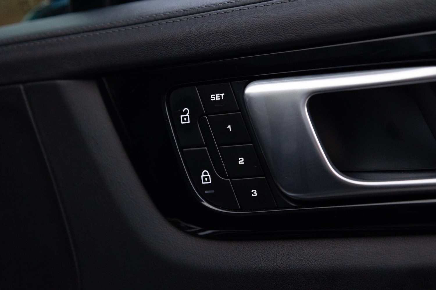 Used Porsche Cayenne 2023 for sale - 76042952: Photo 15