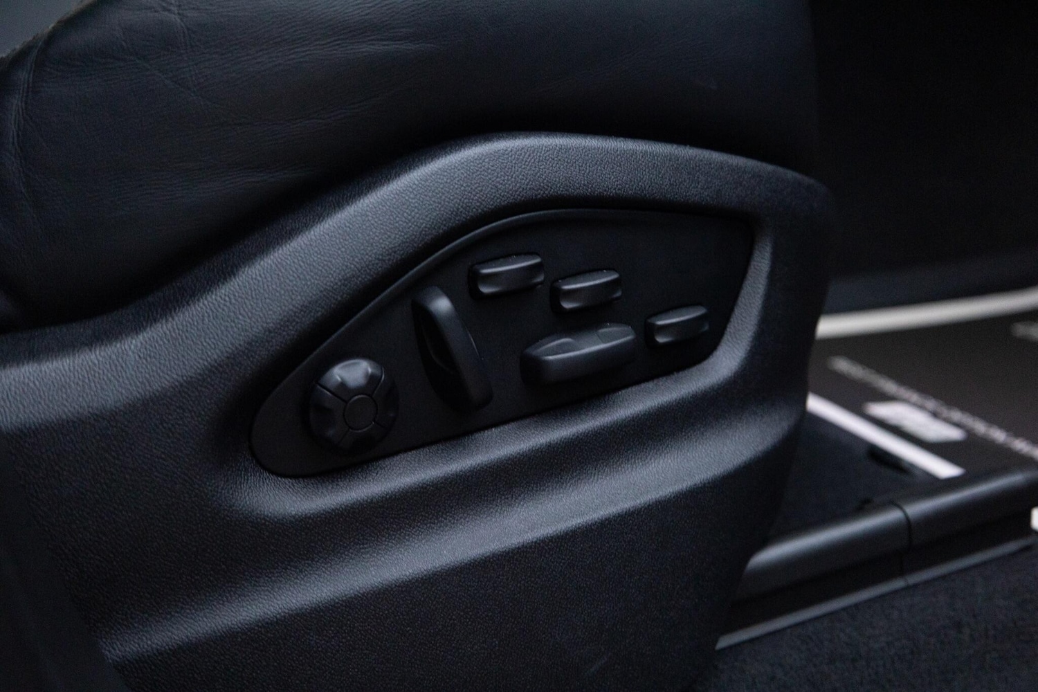 Used Porsche Cayenne 2023 for sale - 76042952: Photo 16