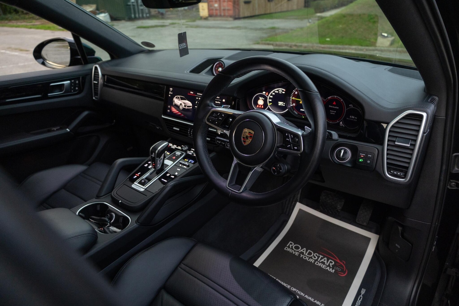 Used Porsche Cayenne 2023 for sale - 76042952: Photo 4