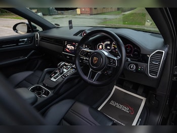 Used Porsche Cayenne 2023 for sale - 76042952: Photo 4