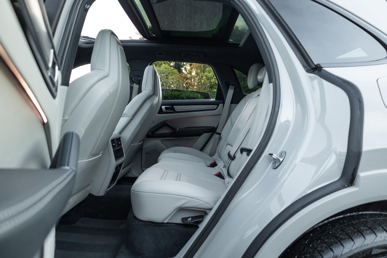 Used Porsche Cayenne 2022 for sale - 76349740: Photo 12