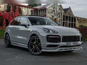 2022 (72) - 3.0 V6 E-Hybrid 17.9kWh Platinum Edition TiptronicS 4WD Euro 6 (s/s) 5dr (3