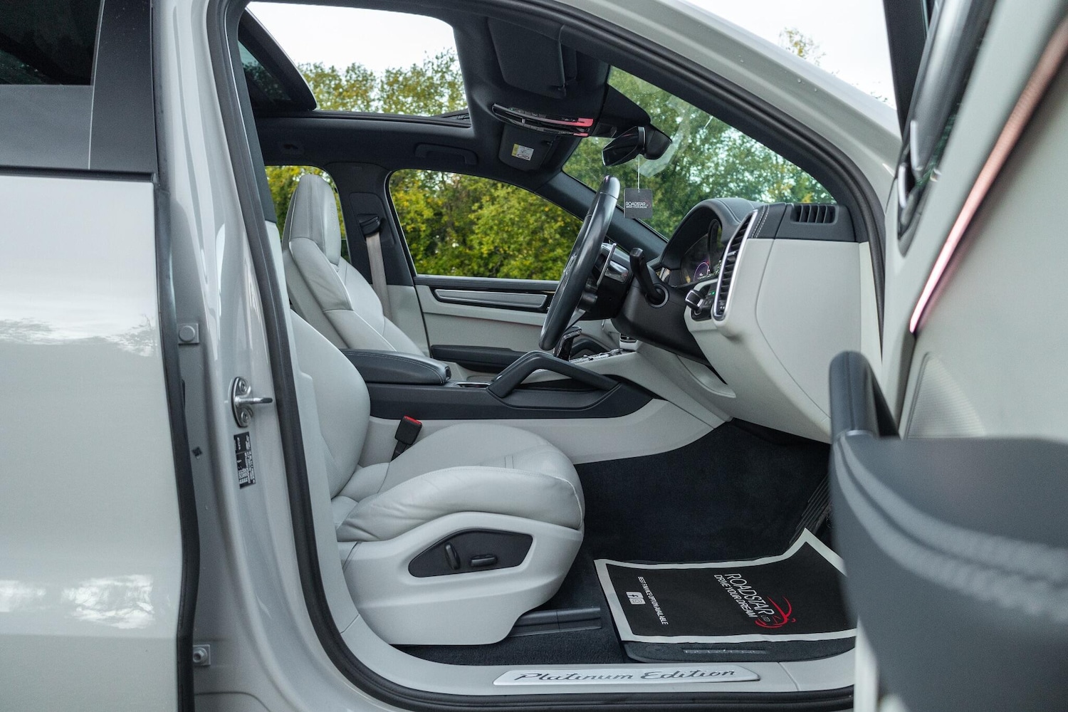 Used Porsche Cayenne 2022 for sale - 76349740: Photo 4