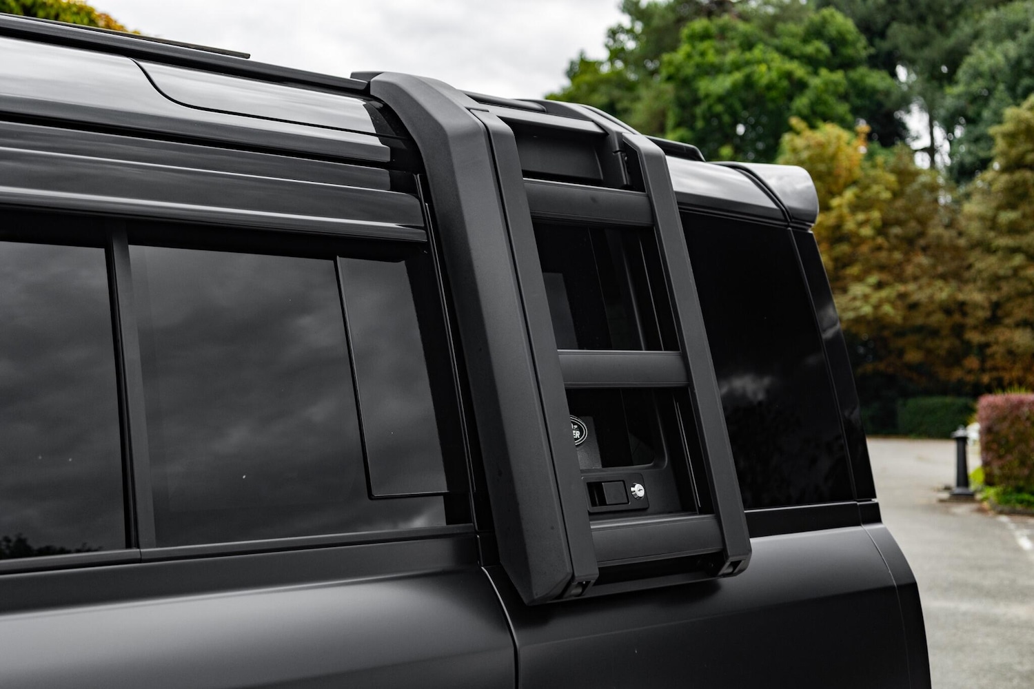 Used Land Rover Defender 110 2025 for sale - 76032531: Photo 12