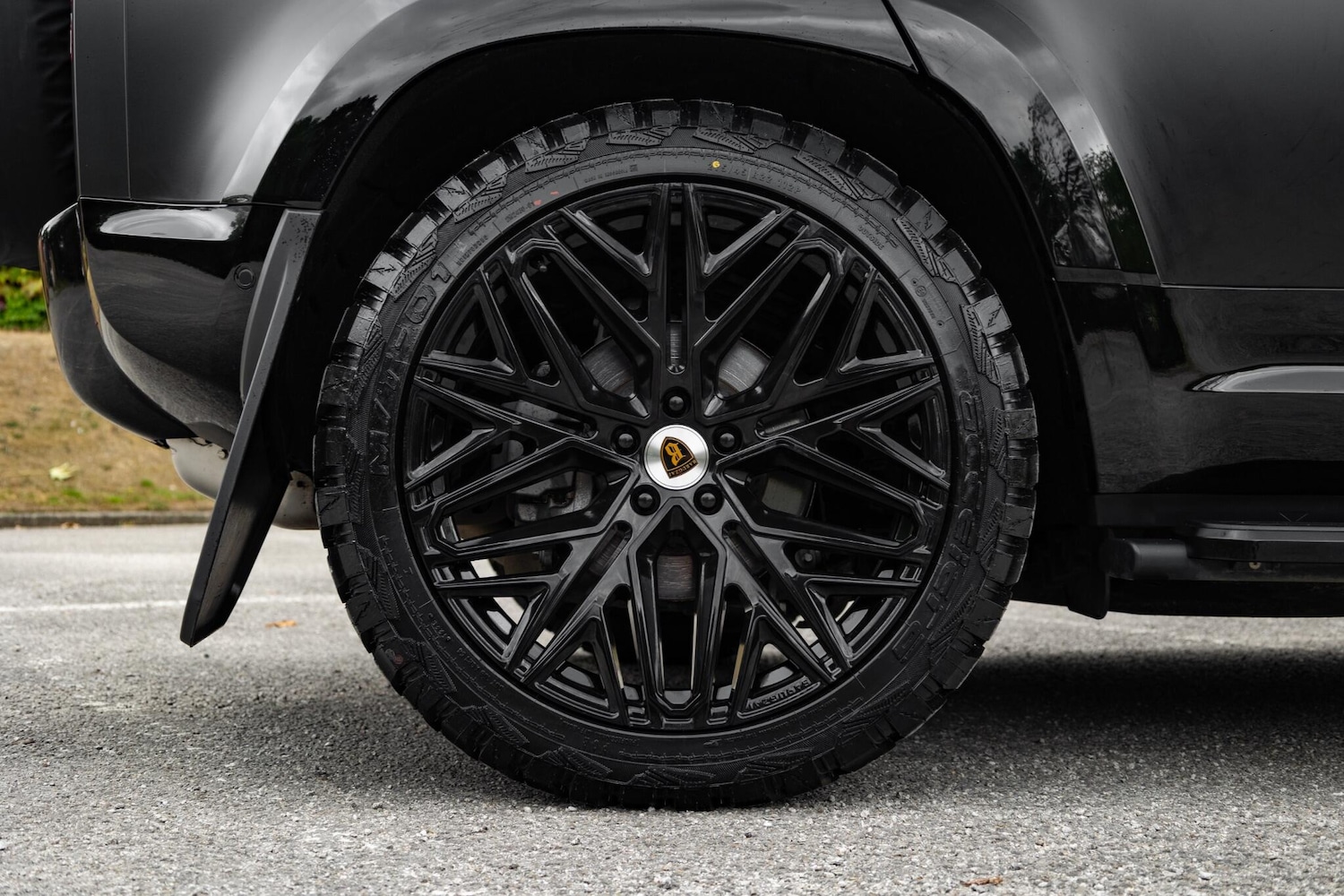 Used Land Rover Defender 110 2025 for sale - 76032531: Photo 15