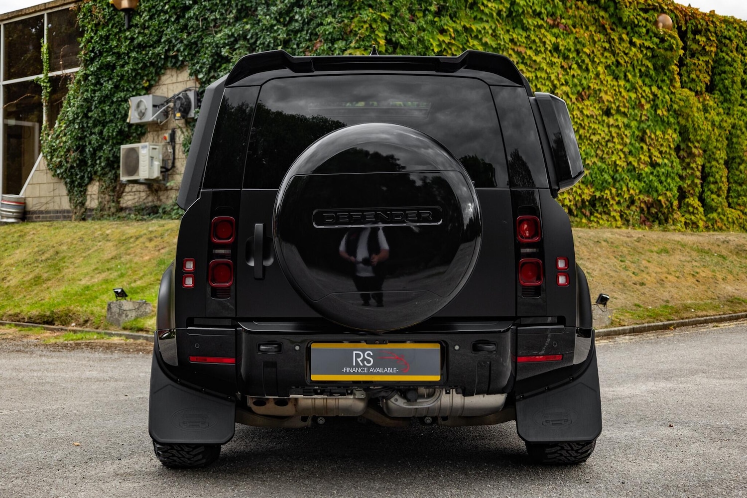 Used Land Rover Defender 110 2025 for sale - 76032531: Photo 7