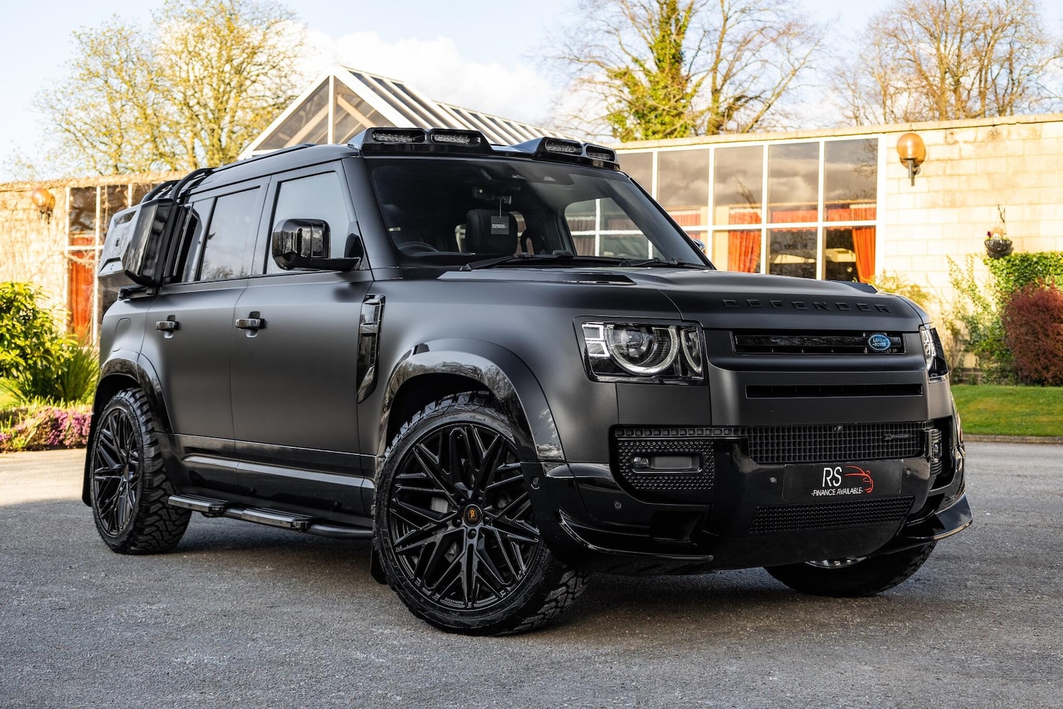 Used Land Rover Defender 110 2024 for sale - 76537962: Photo 1