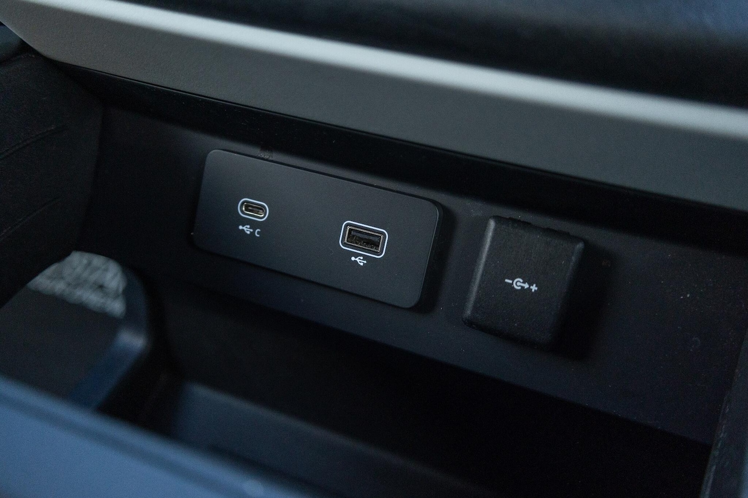 Used Land Rover Defender 110 2024 for sale - 76537962: Photo 24