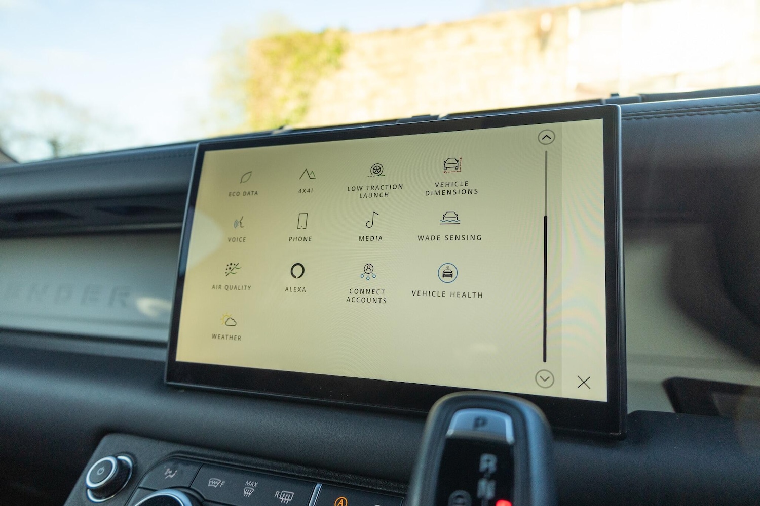 Used Land Rover Defender 110 2024 for sale - 76537962: Photo 33