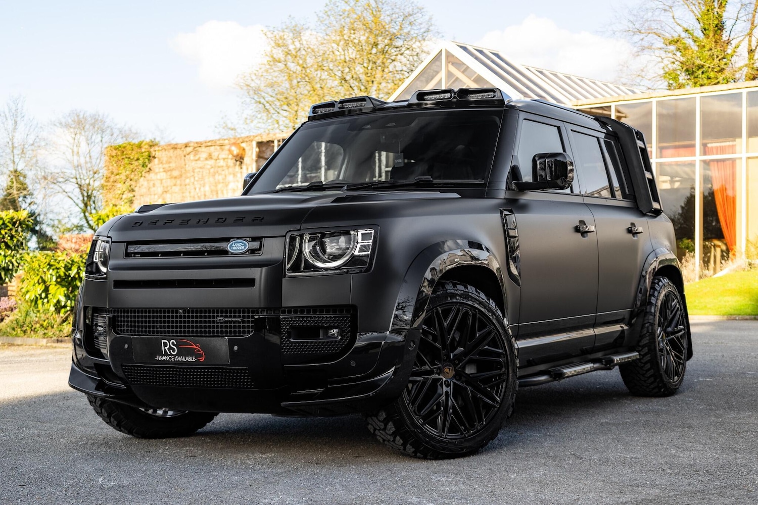 Used Land Rover Defender 110 2024 for sale - 76537962: Photo 4