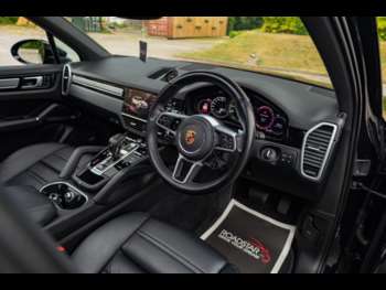 Used Porsche Cayenne 2020 for sale - 74739451: Photo