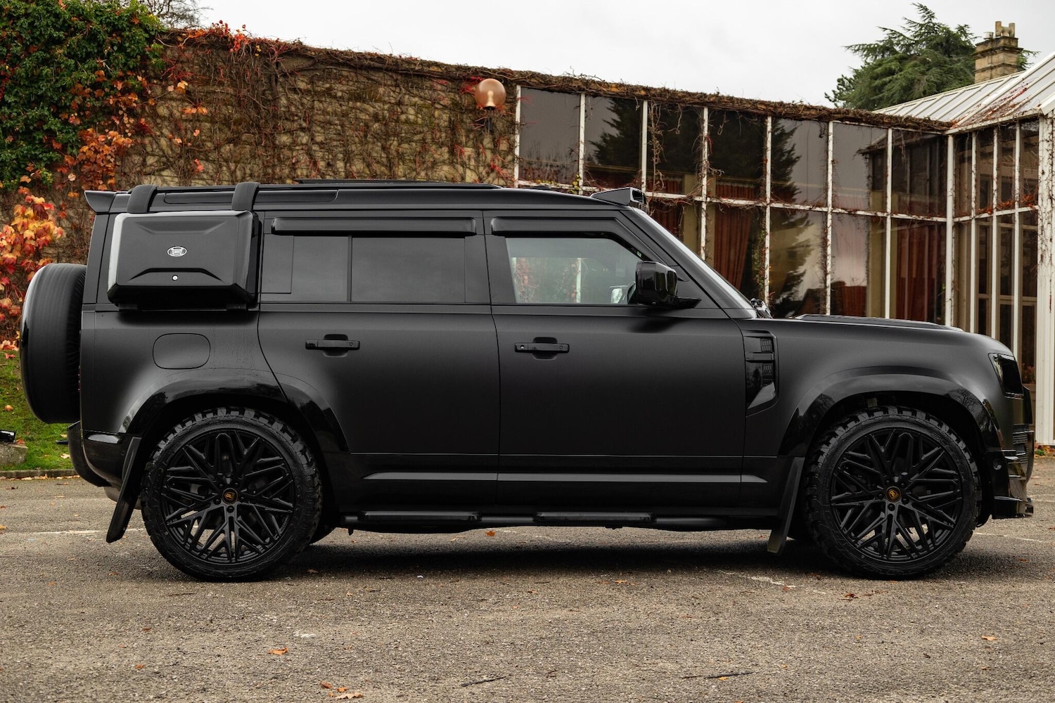 Used Land Rover Defender 2023 for sale - 76991721: Photo 24