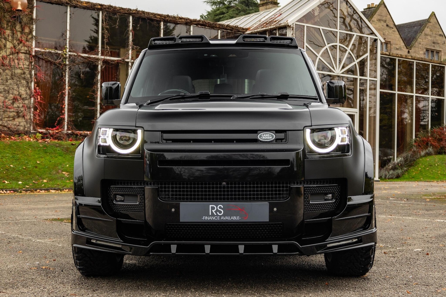 Used Land Rover Defender 2023 for sale - 76991721: Photo 5