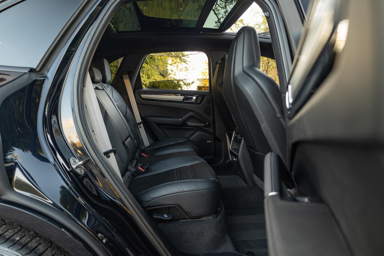 Used Porsche Cayenne 2023 for sale - 76349842: Photo 8