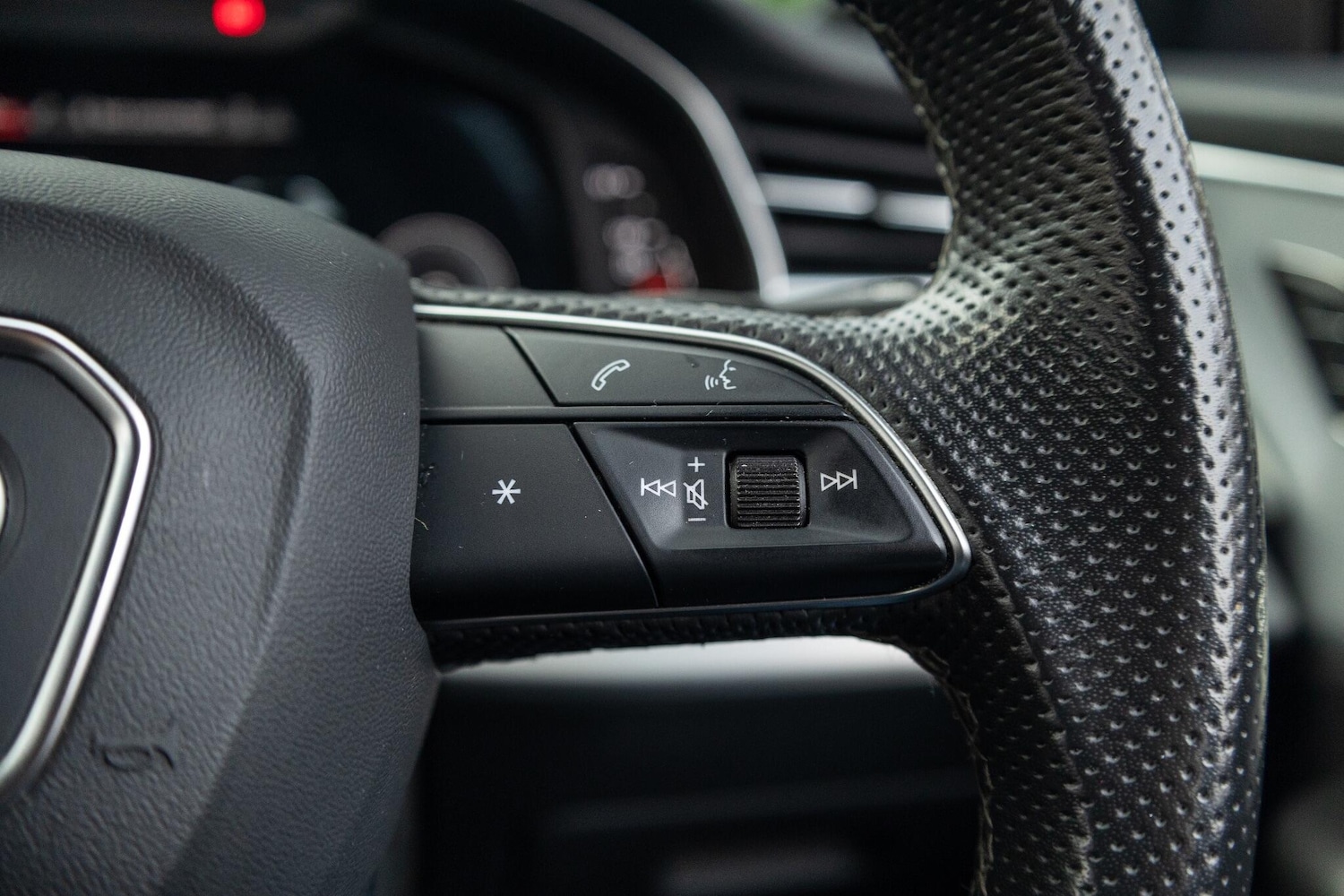 Used Audi Q8 2022 for sale - 76866337: Photo 21