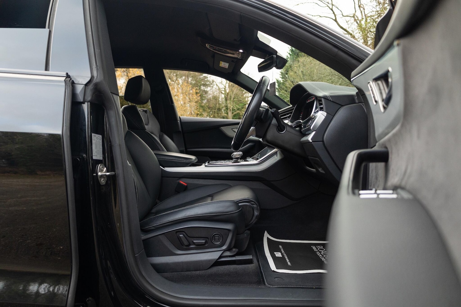 Used Audi Q8 2022 for sale - 76866337: Photo 44