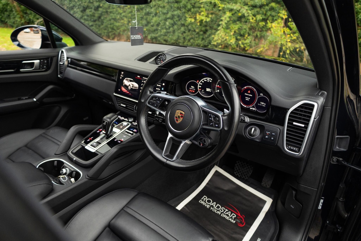 Used Porsche Cayenne 2022 for sale - 76473173: Photo 2