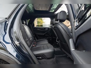 Used Porsche Cayenne 2022 for sale - 76473173: Photo