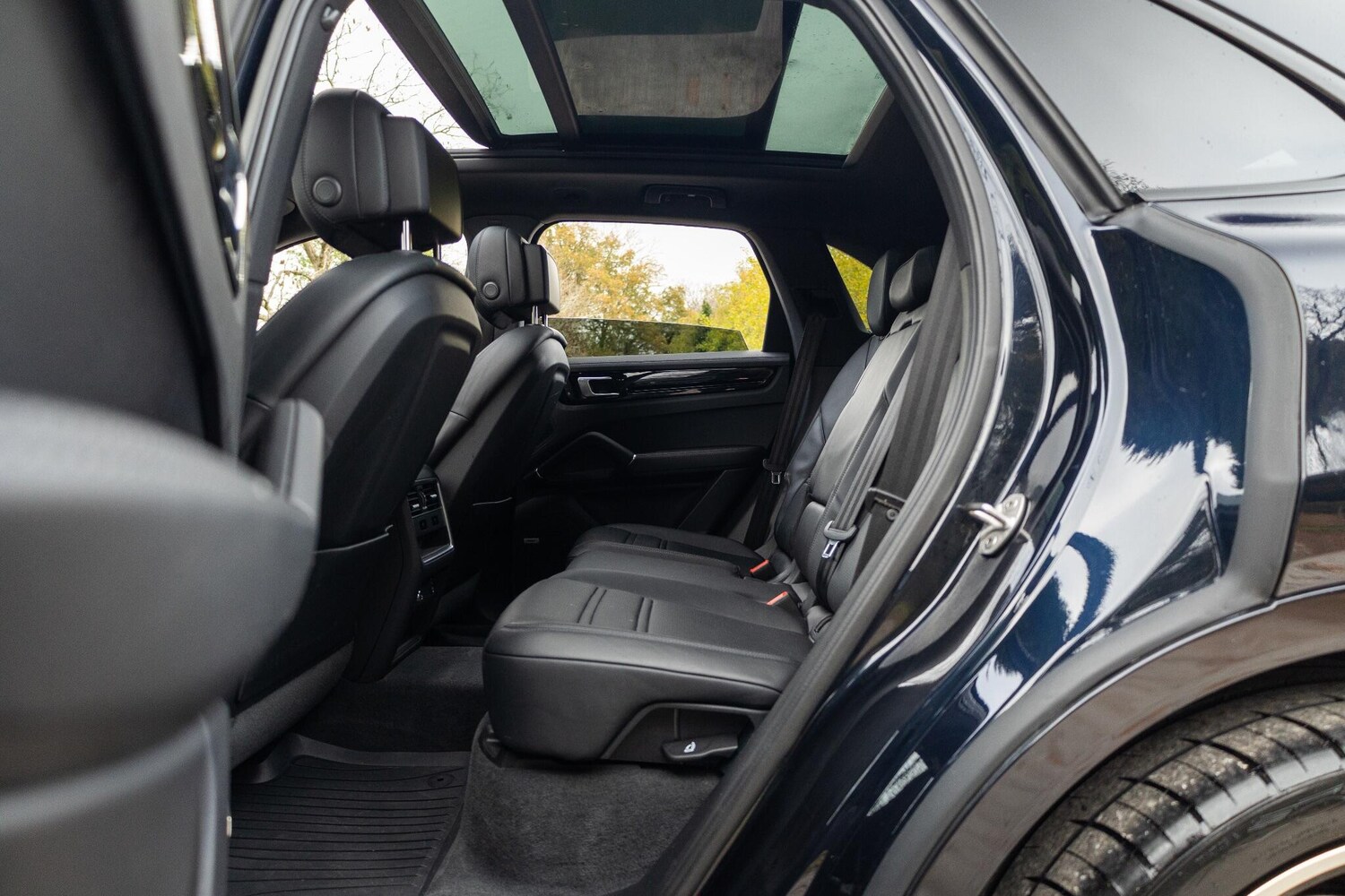 Used Porsche Cayenne 2022 for sale - 76473173: Photo 46