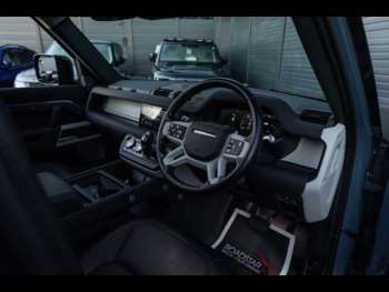 Used Land Rover Defender 110 2023 for sale - 73685056: Photo