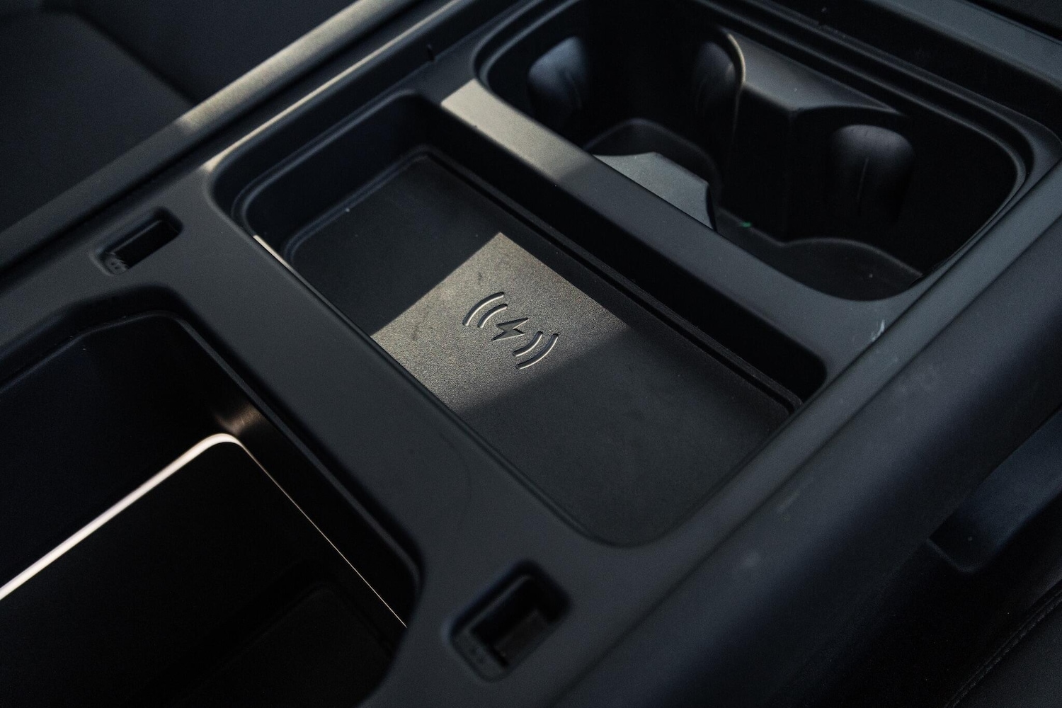 Used Land Rover Defender 2023 for sale - 77254920: Photo 40