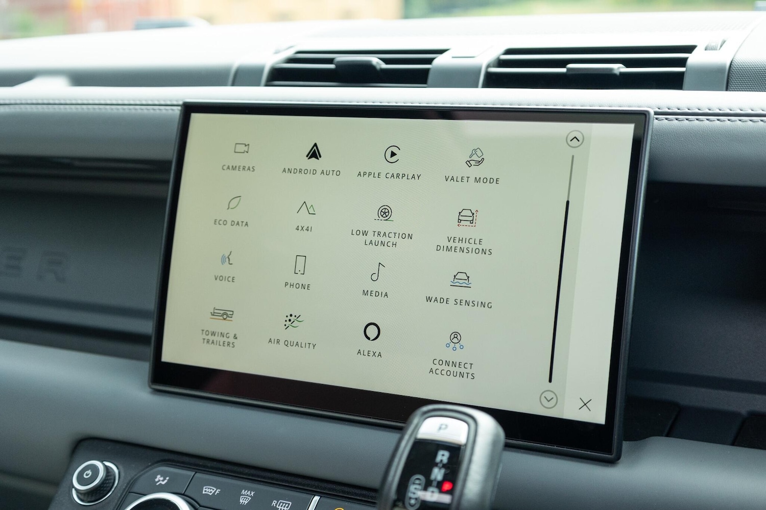 Used Land Rover Defender 2023 for sale - 77254920: Photo 6