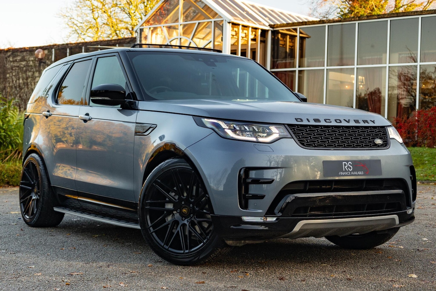 Used Land Rover Discovery 2019 for sale - 76702085: Photo 1