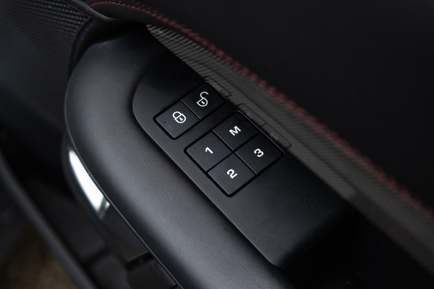 Used Land Rover Discovery 2019 for sale - 76702085: Photo 21