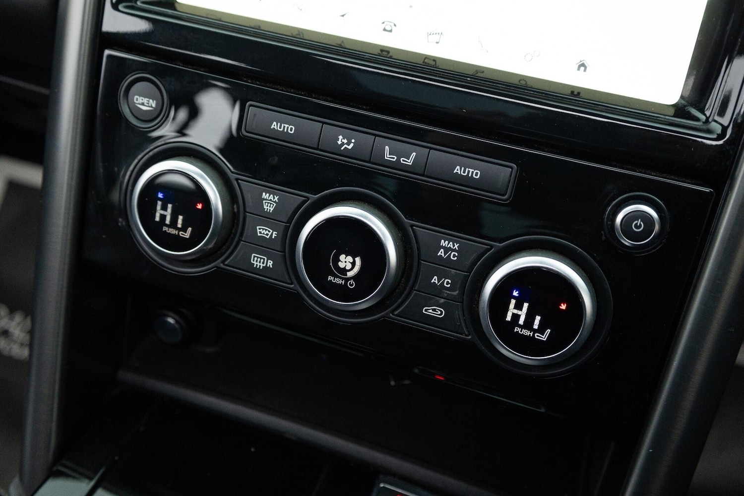 Used Land Rover Discovery 2019 for sale - 76702085: Photo 23