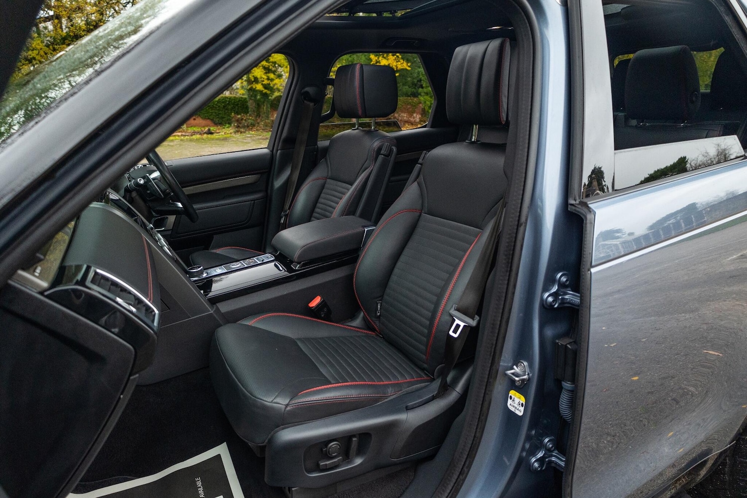 Used Land Rover Discovery 2019 for sale - 76702085: Photo 42